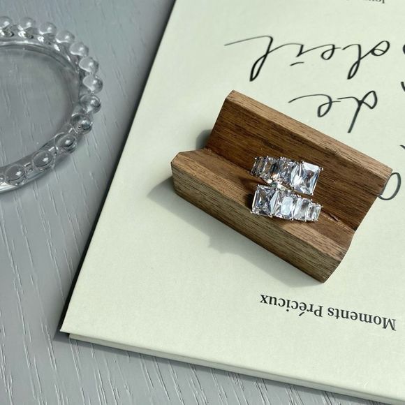 18K White Gold Plated Chunky Diamond CZ Statement Ring - Picture 1 of 3